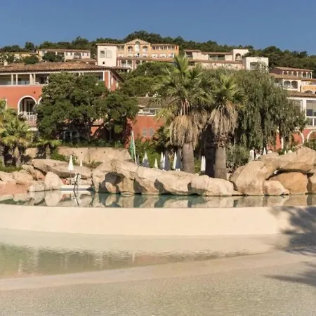 : 3 Pces Avec Piscine Et Vue - Fr-1-226-514